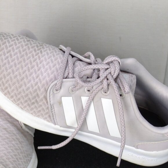 ADIDAS Cloudfoam Ultimate footwear white/ light grey/labender  women size 8.5 - Picture 4 of 6